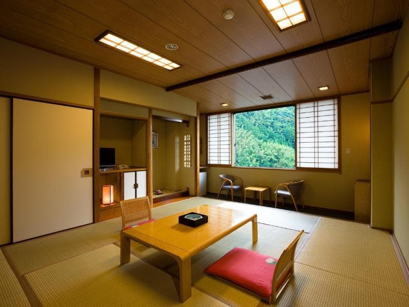 Ukiha Bekkan Shinshiyo photo 1