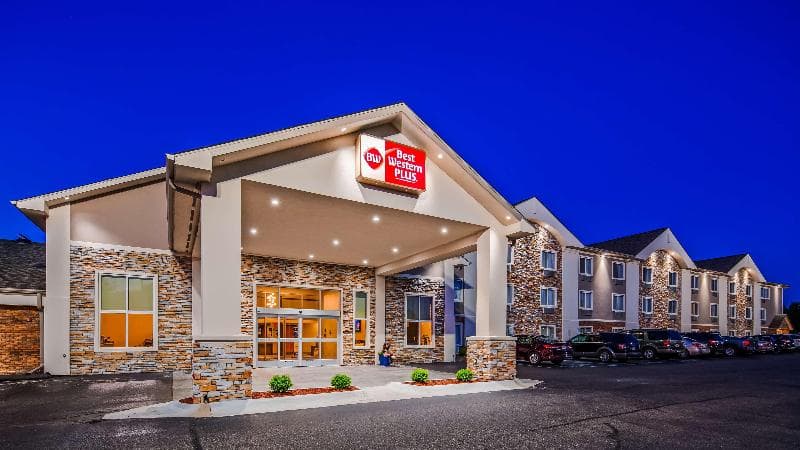 Best Western Plus Flint Airport Inn & Suites 4