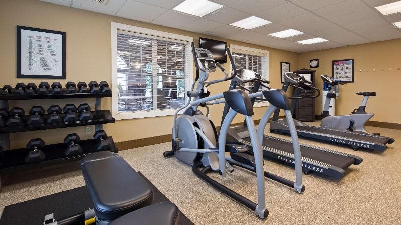 Best Western Plus Menomonie Inn & Suites 2