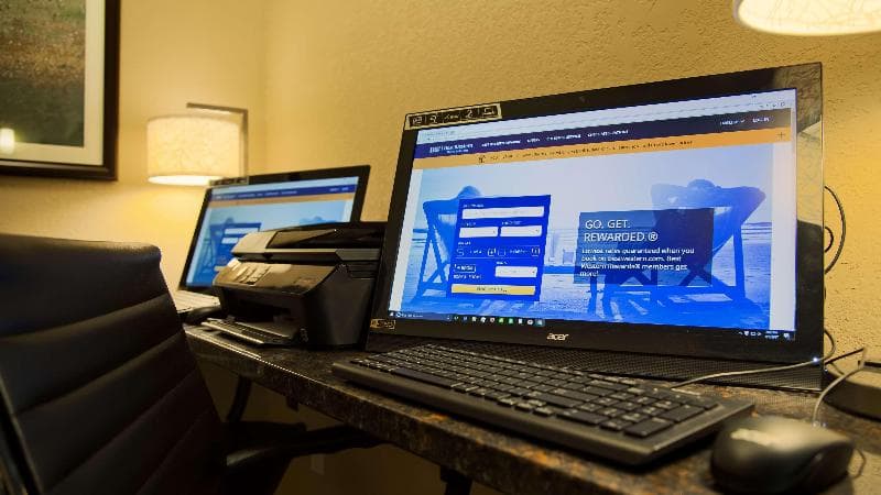 Best Western Plus Menomonie Inn & Suites photo 1