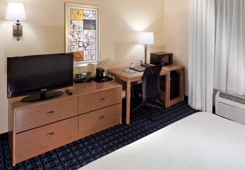 Fairfield Inn & Suites San Bernardino 3