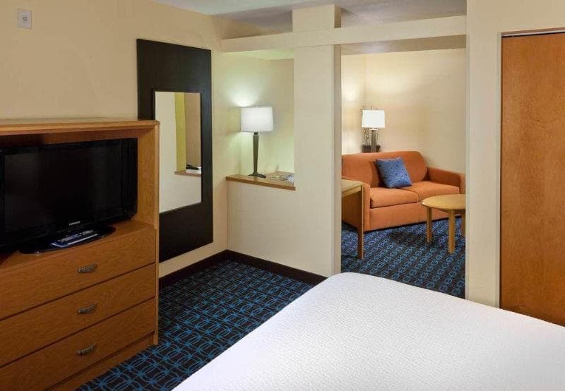 Fairfield Inn & Suites San Bernardino 5