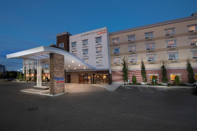 Fairfield Inn & Suites Edmonton North 4