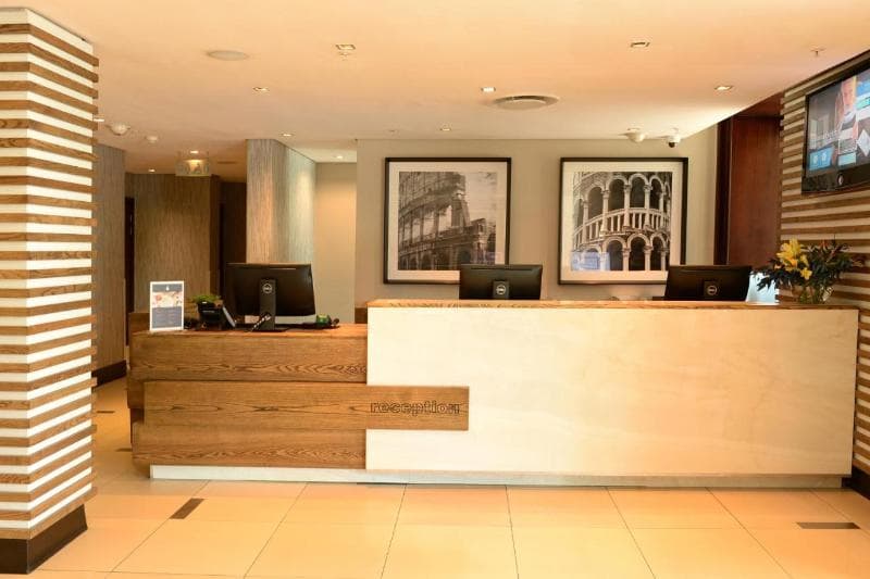 Piazza Hotel Montecasino 5
