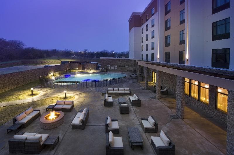 Courtyard Dallas Dfw Airport North/Grapevine photo 1