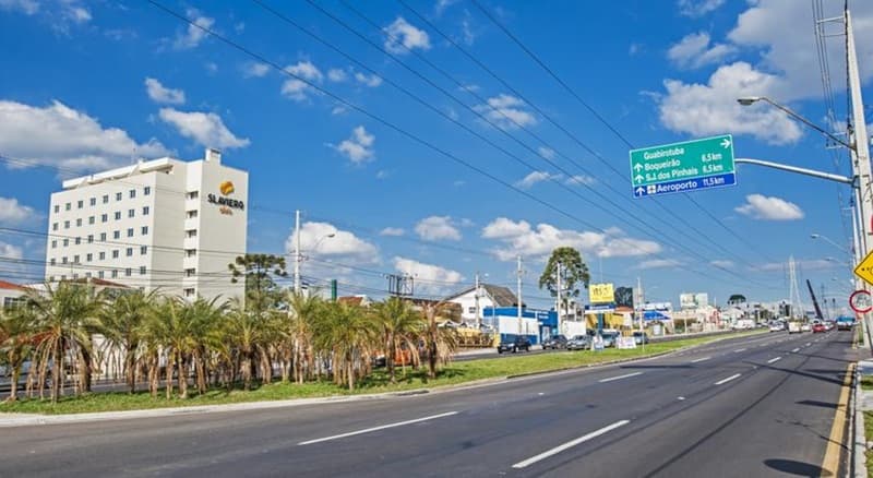 Slaviero Slim Av. das Torres 5