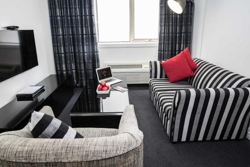 Collins Hotel Apartments 5