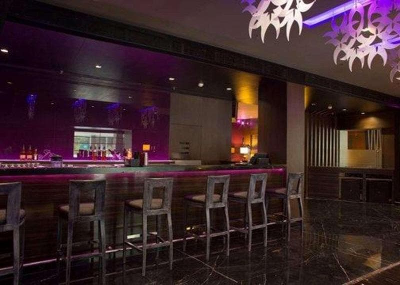 Clarion Hotel President 4
