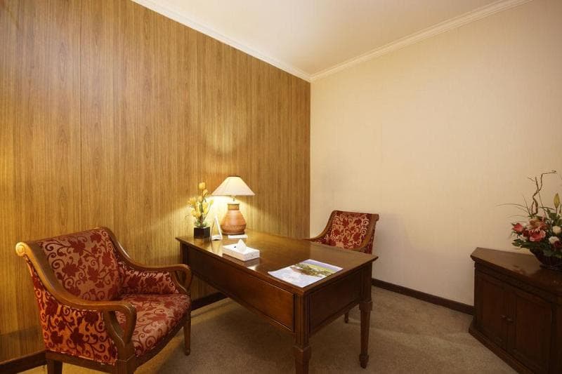 Bahari Inn main
