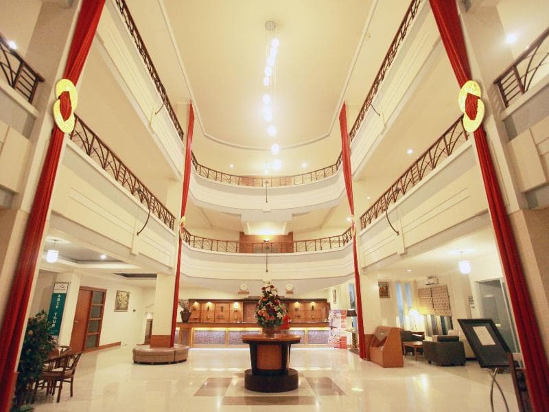 Plaza Tegal By Horison 2