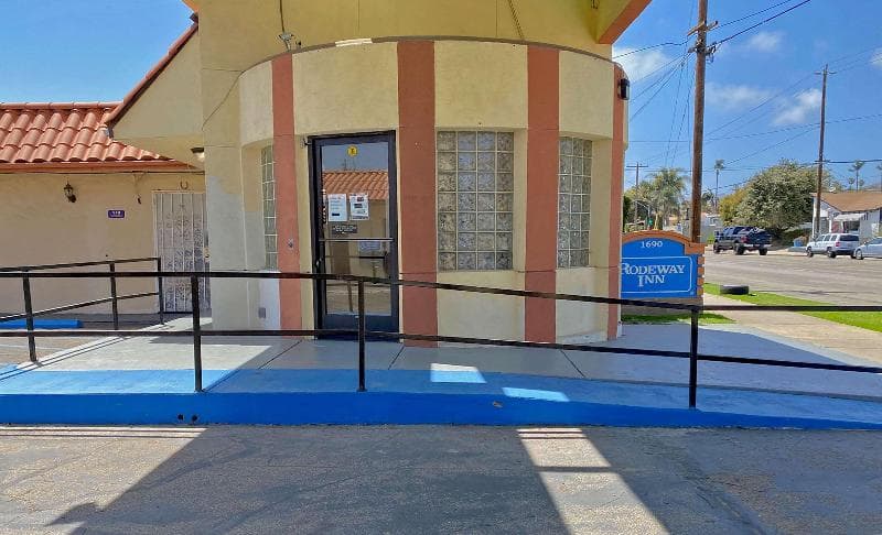 Rodeway Inn Ventura 4