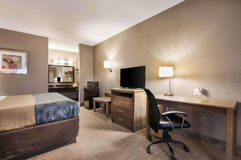 Econo Lodge Forrest City 5