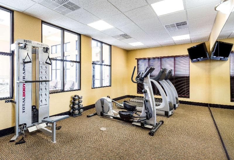Comfort Inn & Suites photo 1