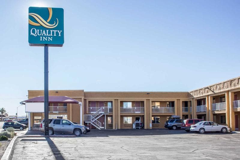 Quality Inn Parker 4