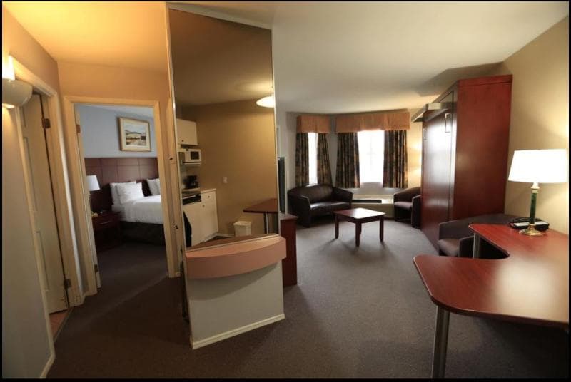 Quality Suites 3