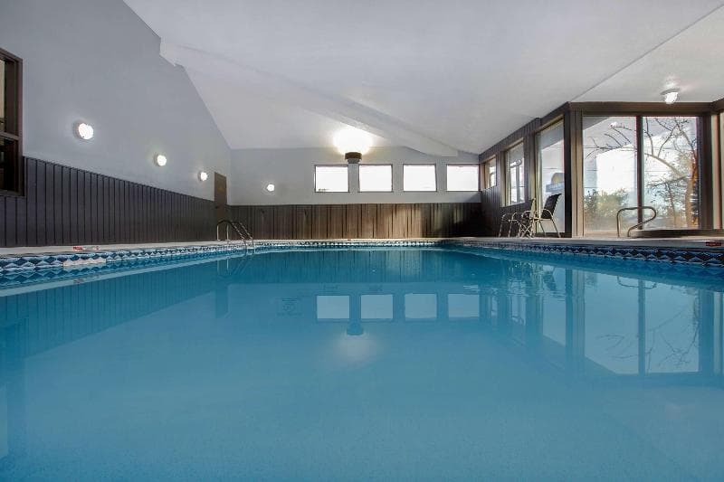Days Inn By Wyndham Barrie 5