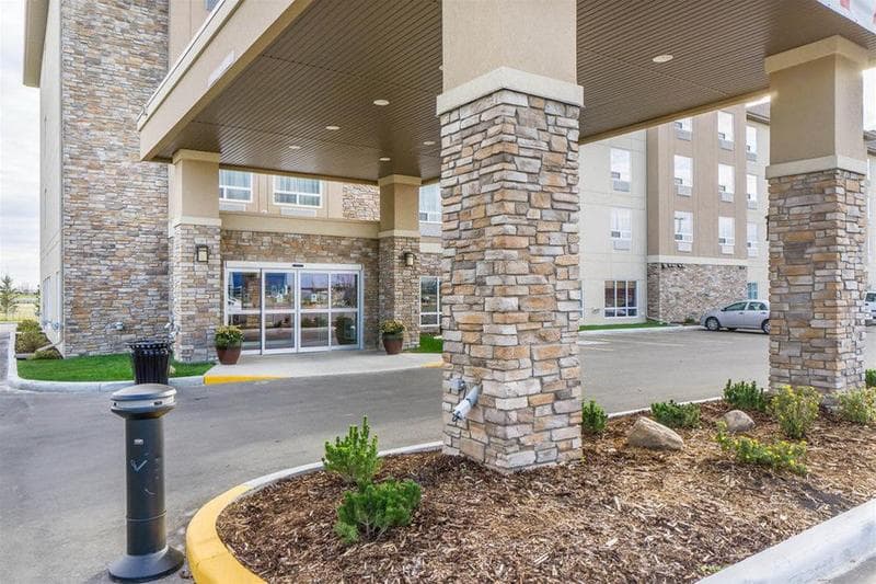 Comfort Inn & Suites Edmonton International Airport 4