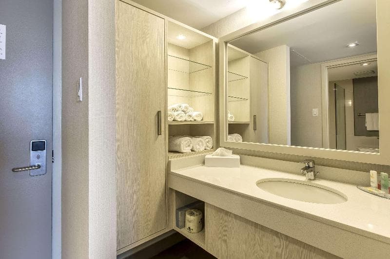 Quality Inn 4