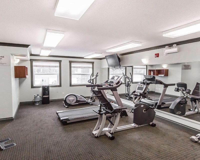 Quality Inn & Suites photo 1