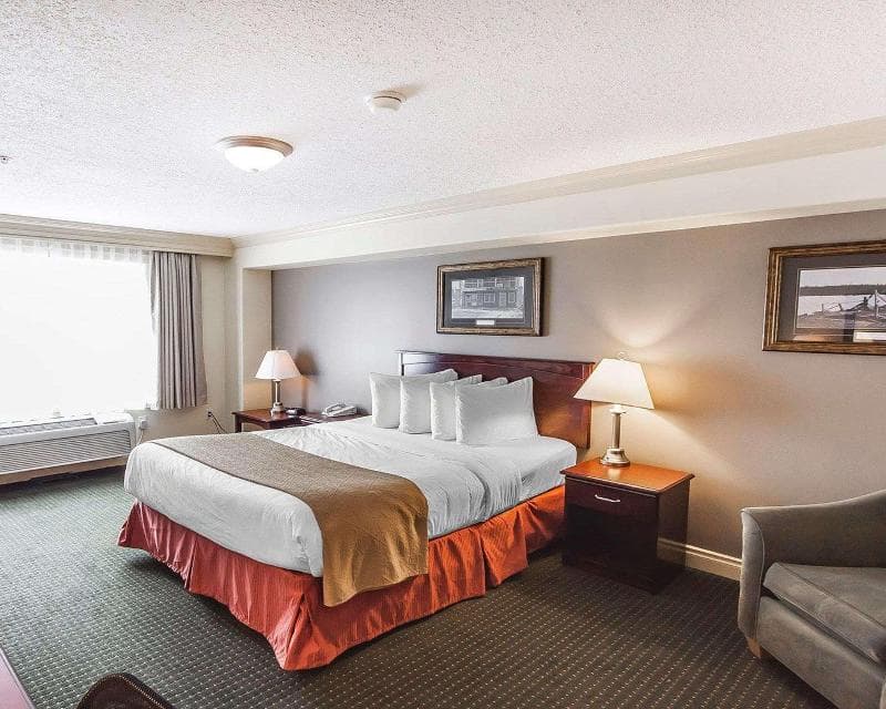 Quality Inn & Suites 5