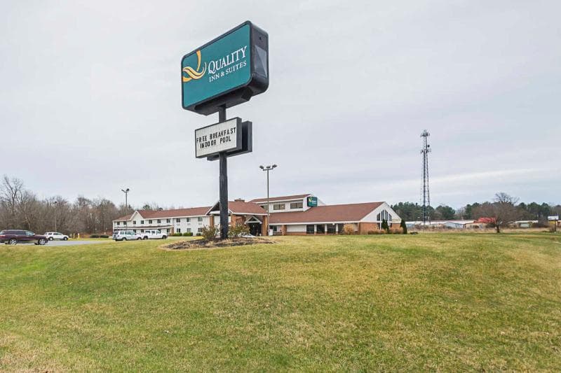Quality Inn And Suites Dover photo 1