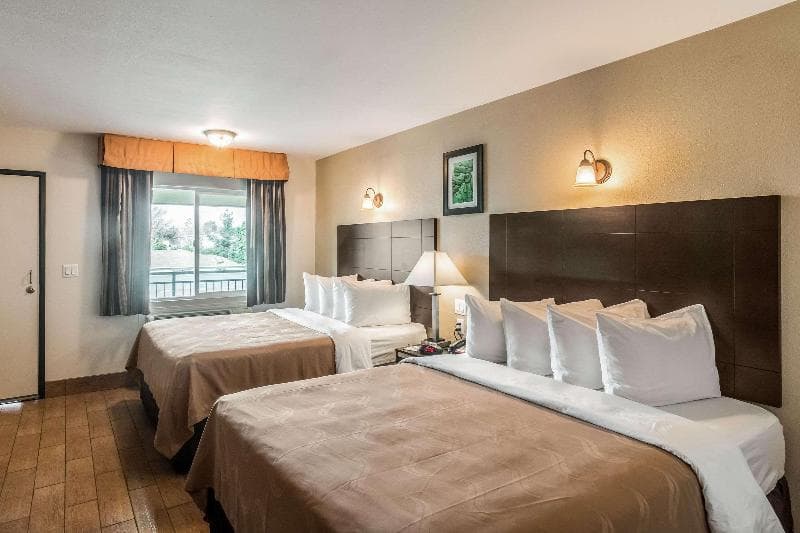 Quality Inn & Suites Near Downtown Bakersfield 2