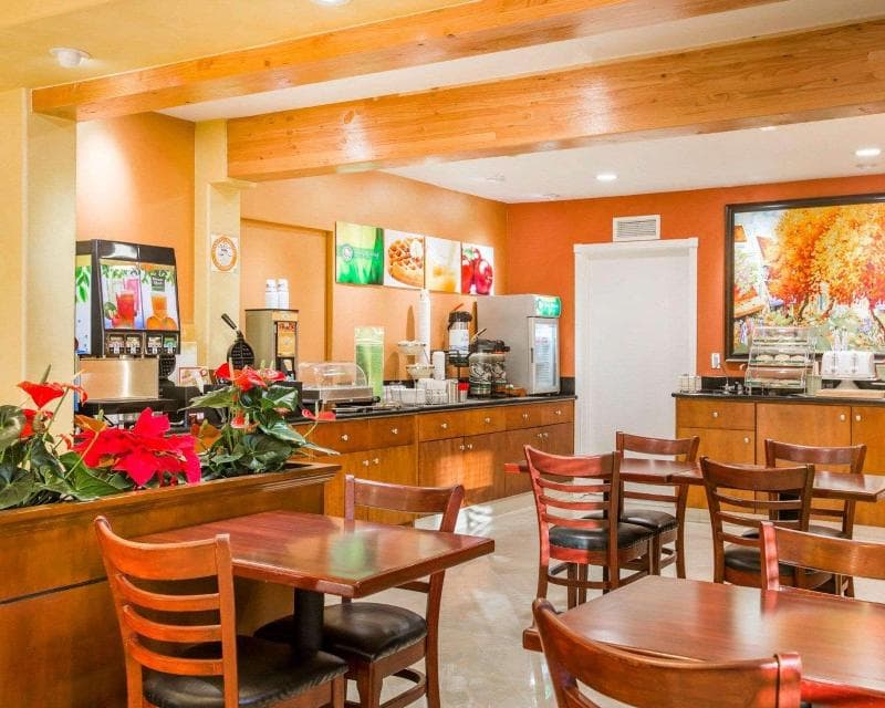 Quality Inn & Suites Westminster Seal Beach photo 1