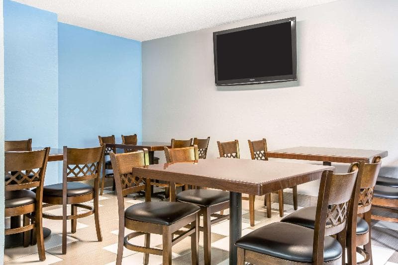 Quality Inn 2