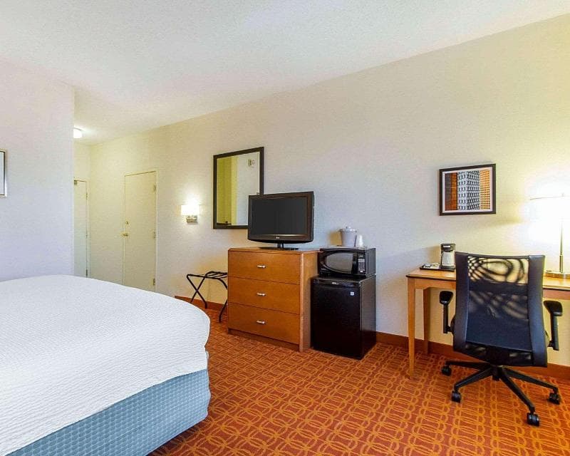 Quality Inn & Suites Keokuk North 3
