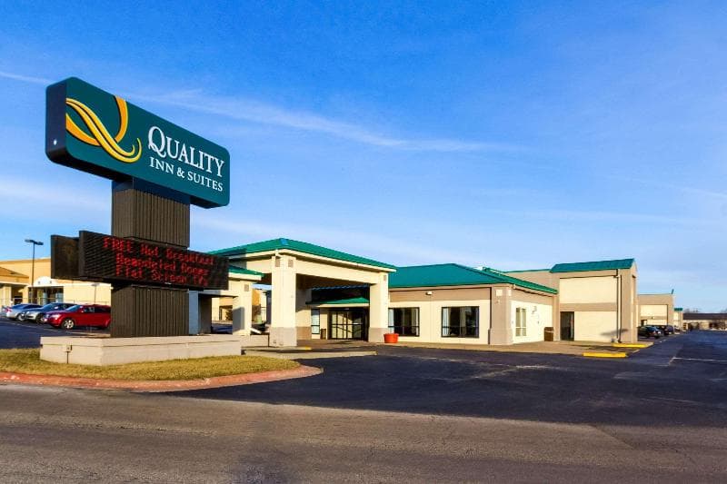 Quality Inn & Suites Moline-Quad Cities 5