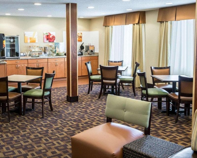 Quality Inn 5