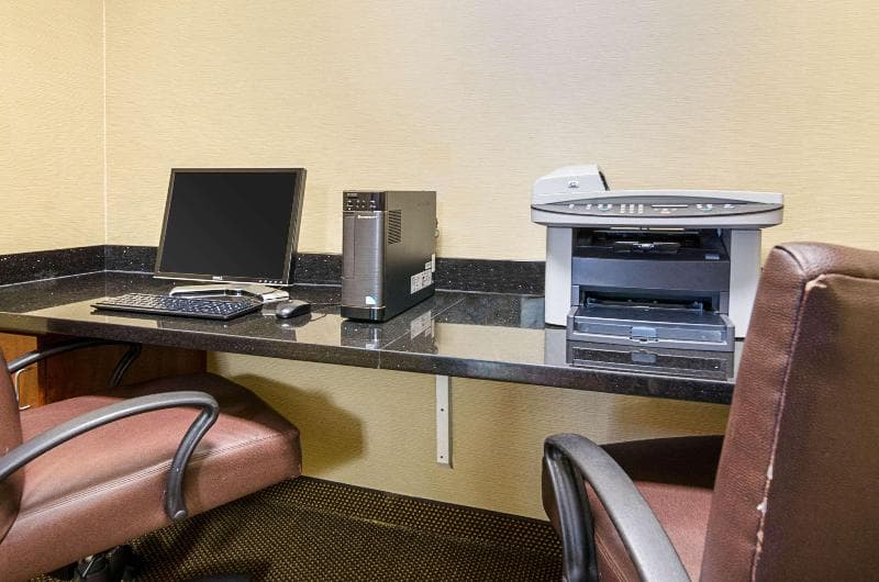 Comfort Inn & Suites Hutchinson Area 2