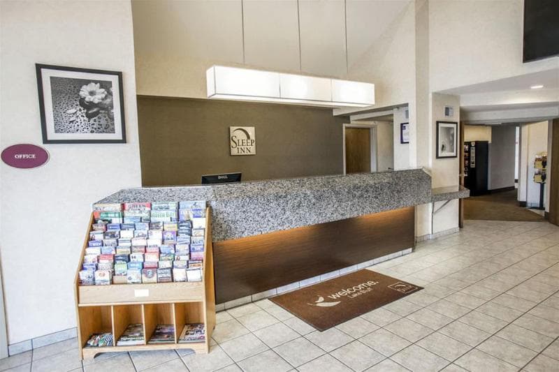 Sleep Inn Near Great Lakes Naval Base 4