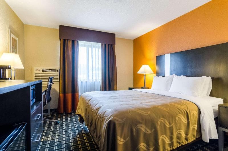 Quality Inn 3