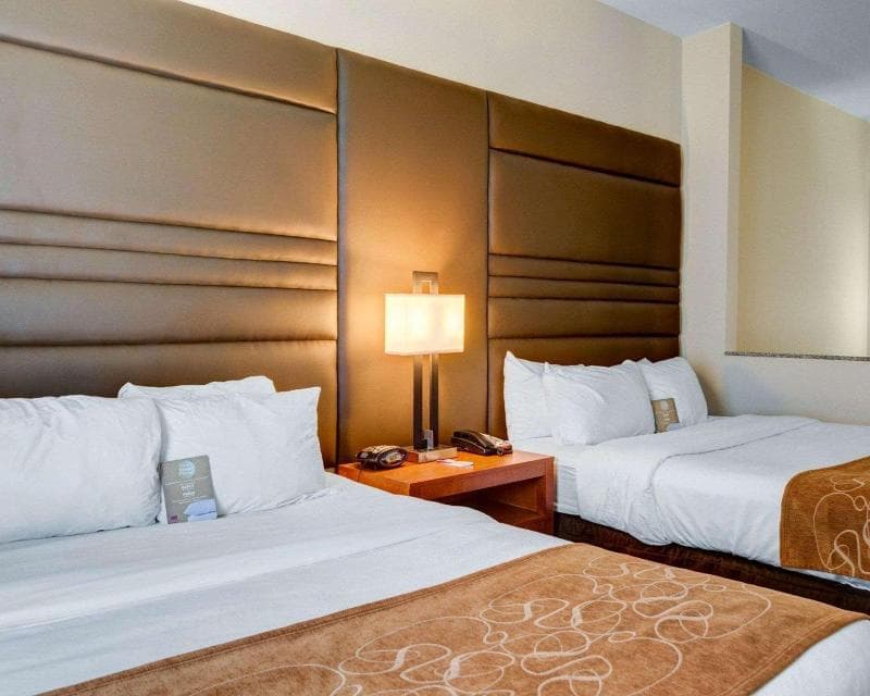 Comfort Suites 4