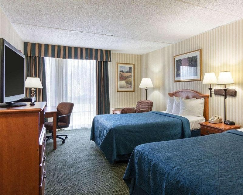 Rodeway Inn Camp Springs 2