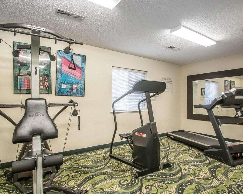 Suburban Extended Stay Hotel Columbia Hwy 63 I-70 photo 1