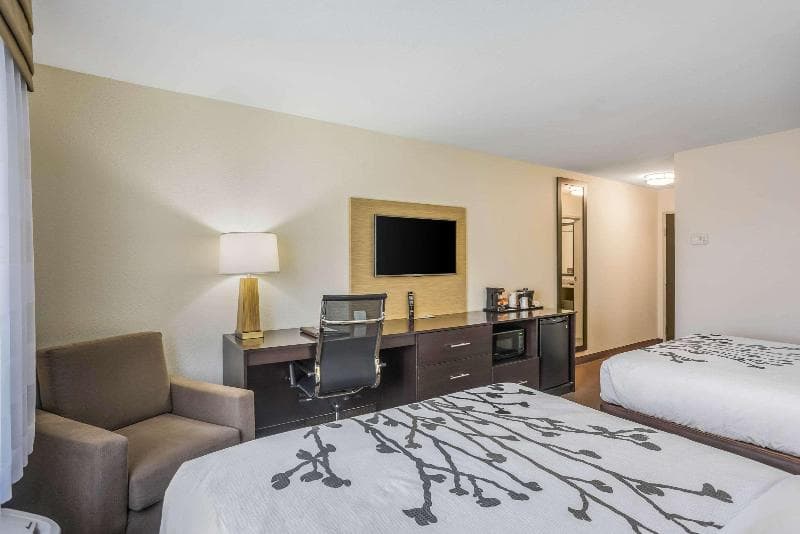 Sleep Inn & Suites photo 1