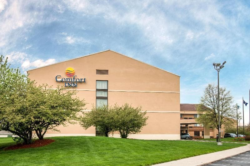 Comfort Inn Lansing photo 1