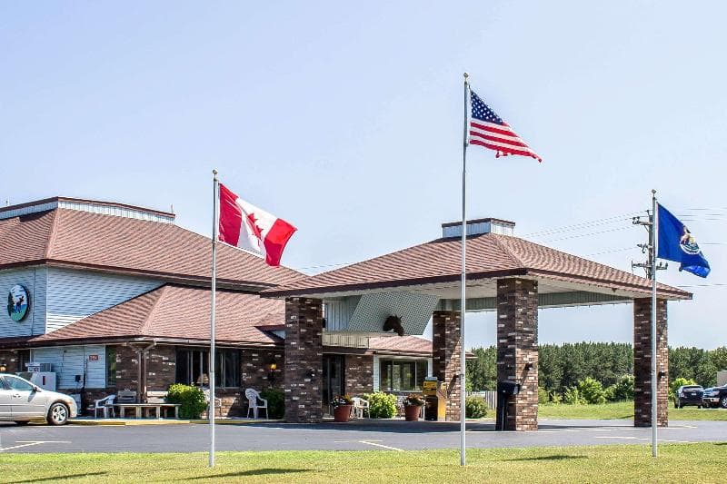 Quality Inn And Suites Manistique Area 5