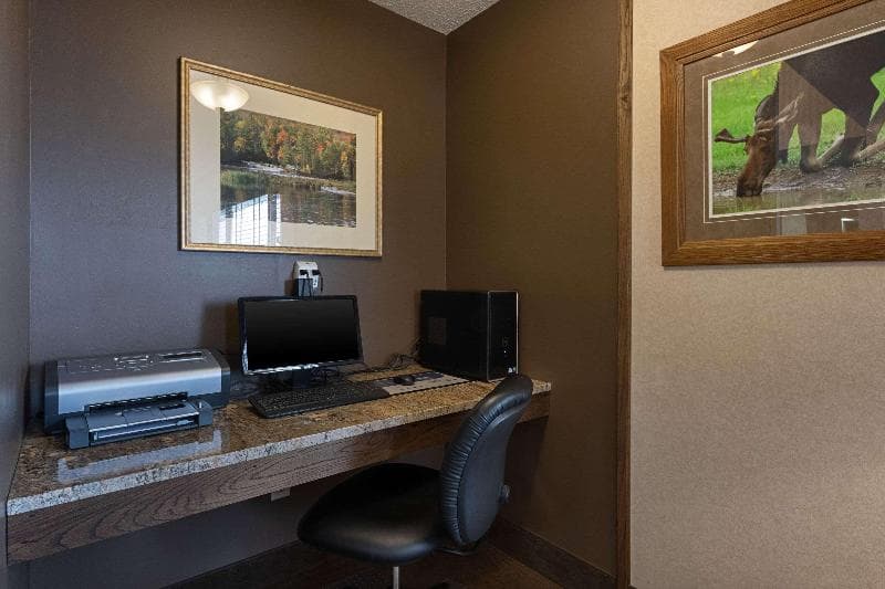Quality Inn And Suites Manistique Area photo 1