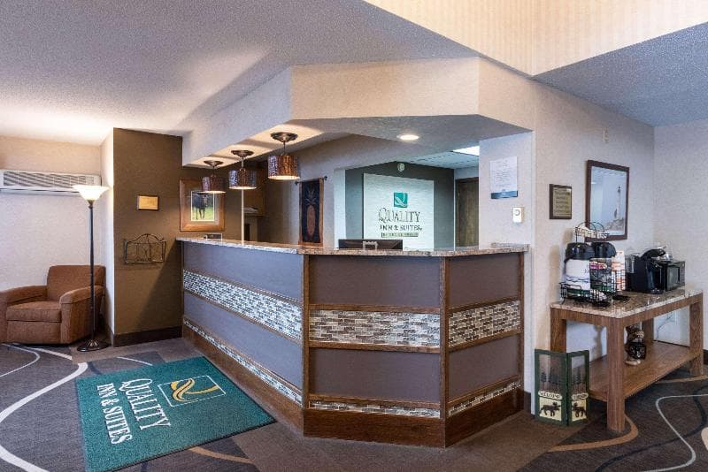 Quality Inn And Suites Manistique Area 4