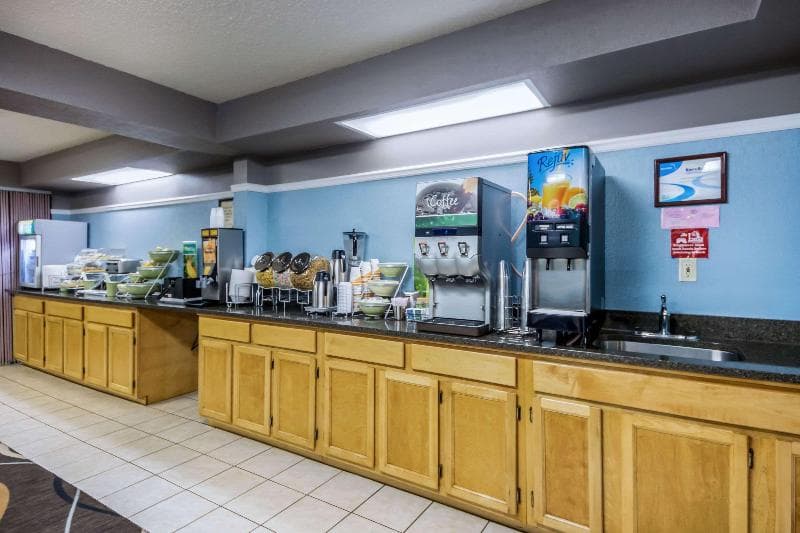 Quality Inn And Suites Manistique Area 2
