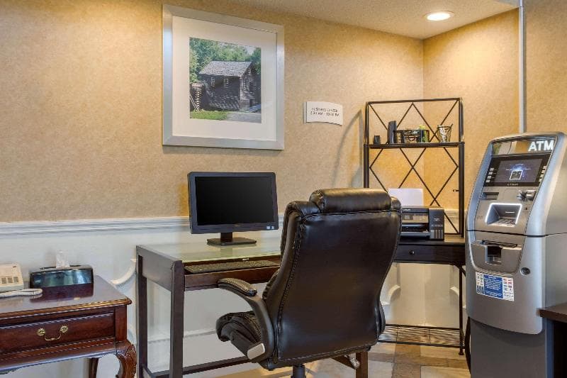 Quality Inn Laurinburg photo 1