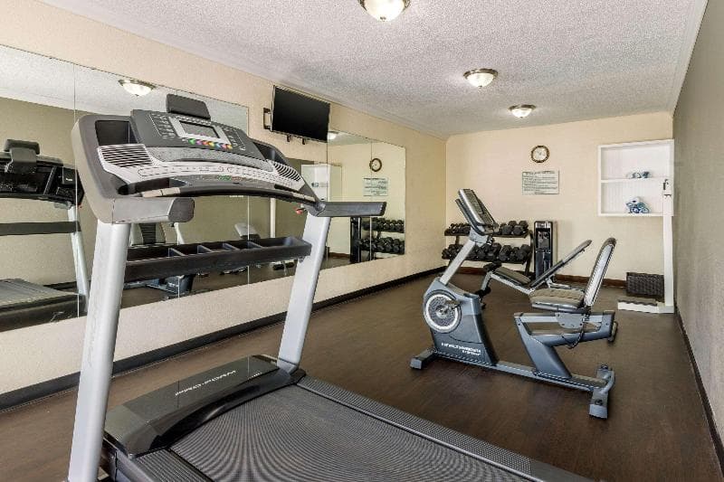 Quality Inn Airport South 4
