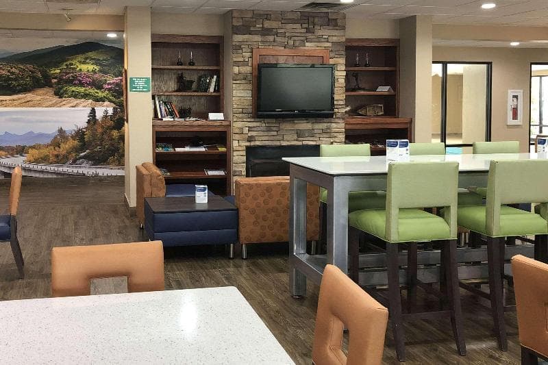 Quality Inn & Suites University 2