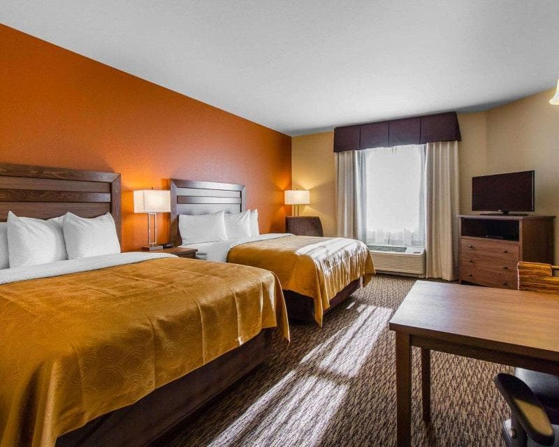 Mainstay Suites Event Center 4