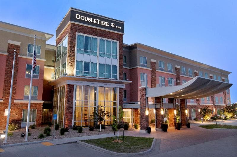 DoubleTree by Hilton West Fargo Sanford Medical Center Area photo 1