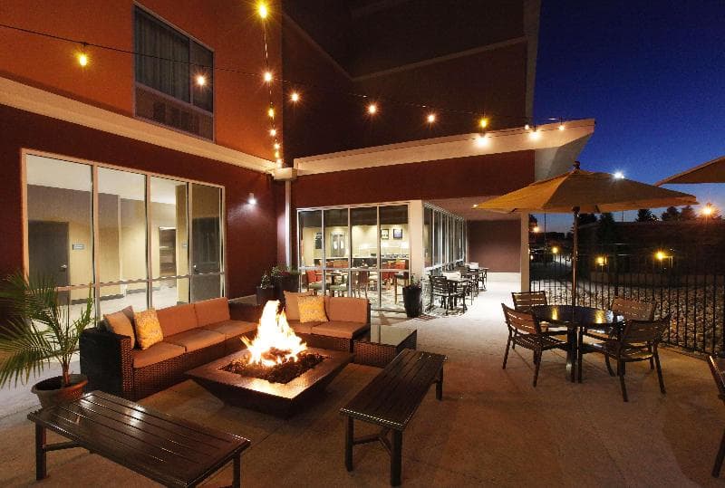DoubleTree by Hilton West Fargo Sanford Medical Center Area 2