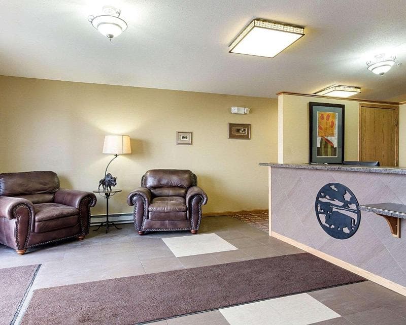 Econo Lodge Jamestown 4
